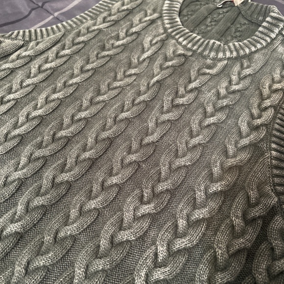 NWT Faherty organic cotton green sweater vest. Still on the website. - Picture 2 of 8